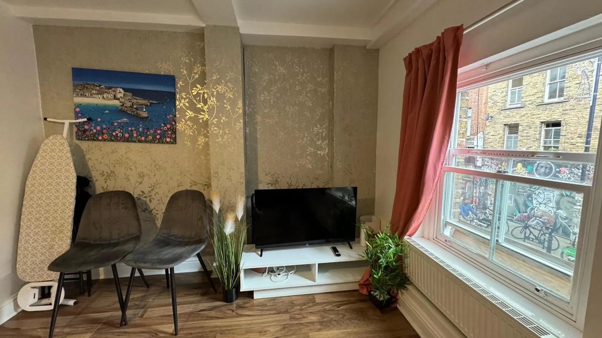 1 Bedroom Beautiful Apartment In Bricklane London